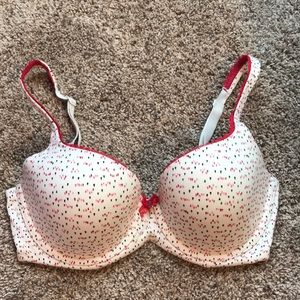 Victoria Secrete Bra size 32DD